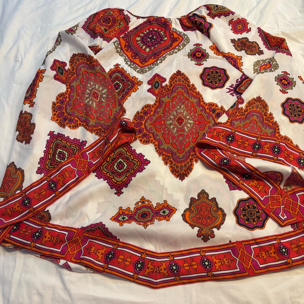 Chicos Women’s Long Sleeve Blouse Multicolor Paisley Floral Size 1 - Picture 5 of 5